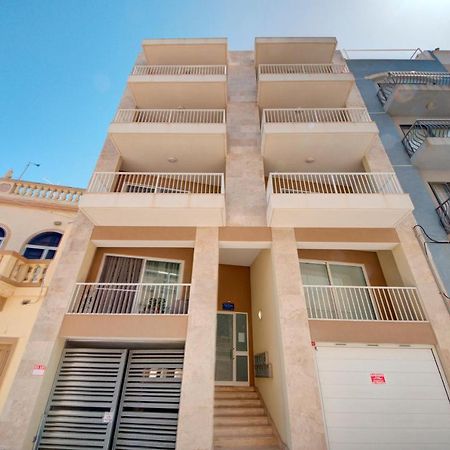 סיינט פול ביי Modern Seaside 2 Bedroom Penthouse With Sea Views מראה חיצוני תמונה