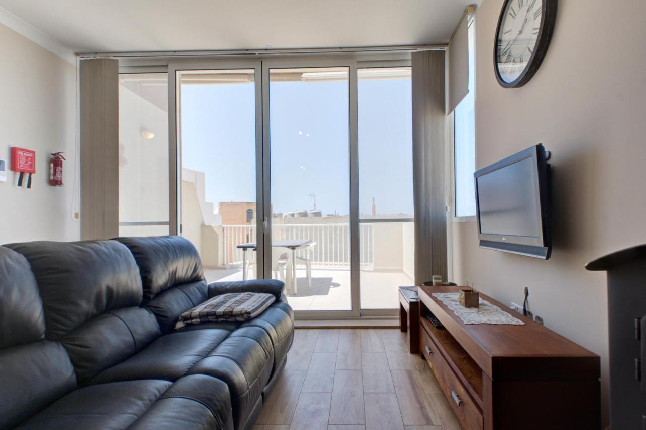 סיינט פול ביי Modern Seaside 2 Bedroom Penthouse With Sea Views מראה חיצוני תמונה