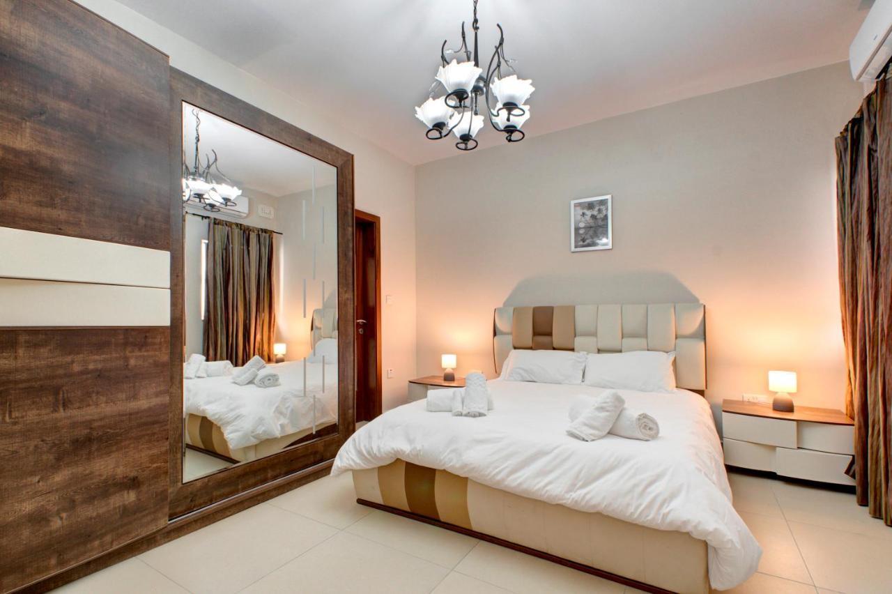 סיינט פול ביי Modern Seaside 2 Bedroom Penthouse With Sea Views מראה חיצוני תמונה